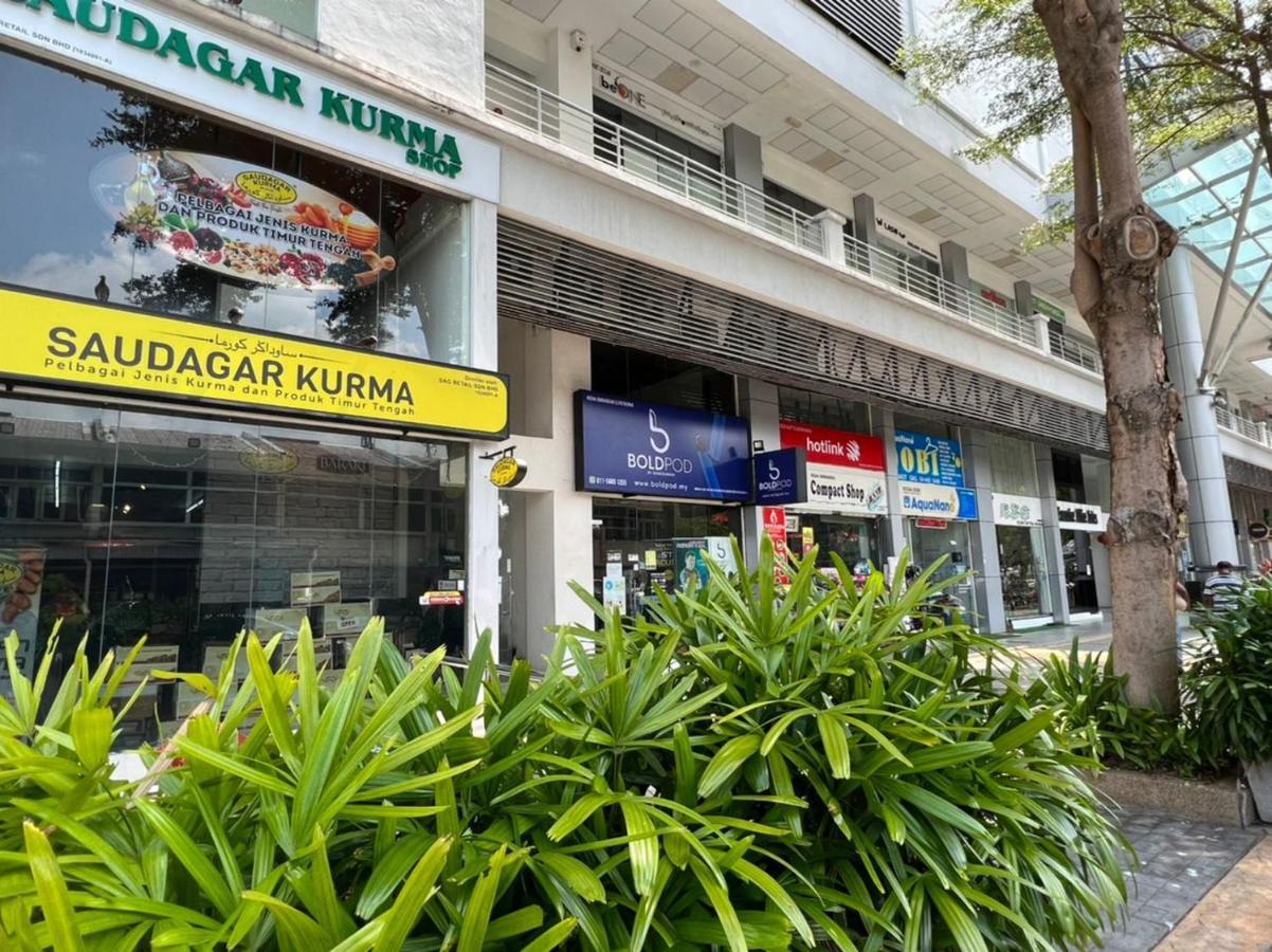New 6Pax Soho Near Usm & Spice Arena & Airport Apartment บายันเลอปาส ภายนอก รูปภาพ
