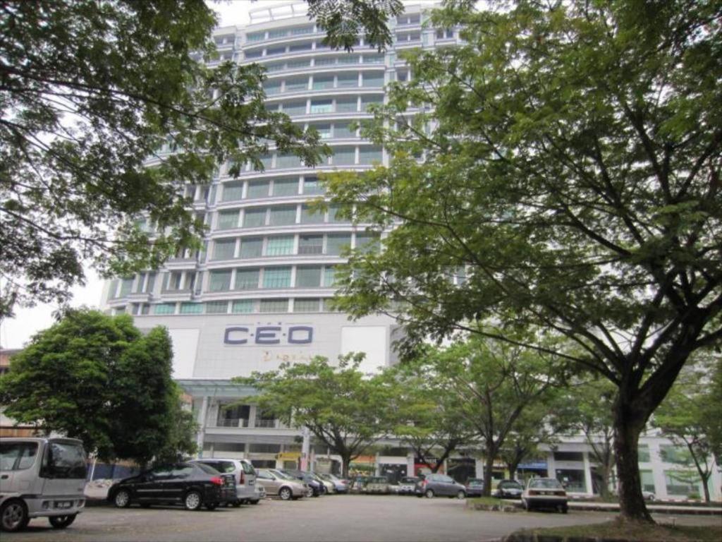 New 6Pax Soho Near Usm & Spice Arena & Airport Apartment บายันเลอปาส ภายนอก รูปภาพ
